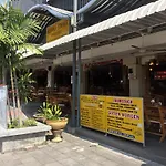 Piccolo Restaurant And Guest House